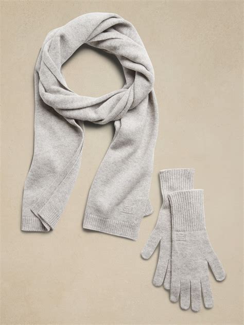 cashmere scarf and glove set